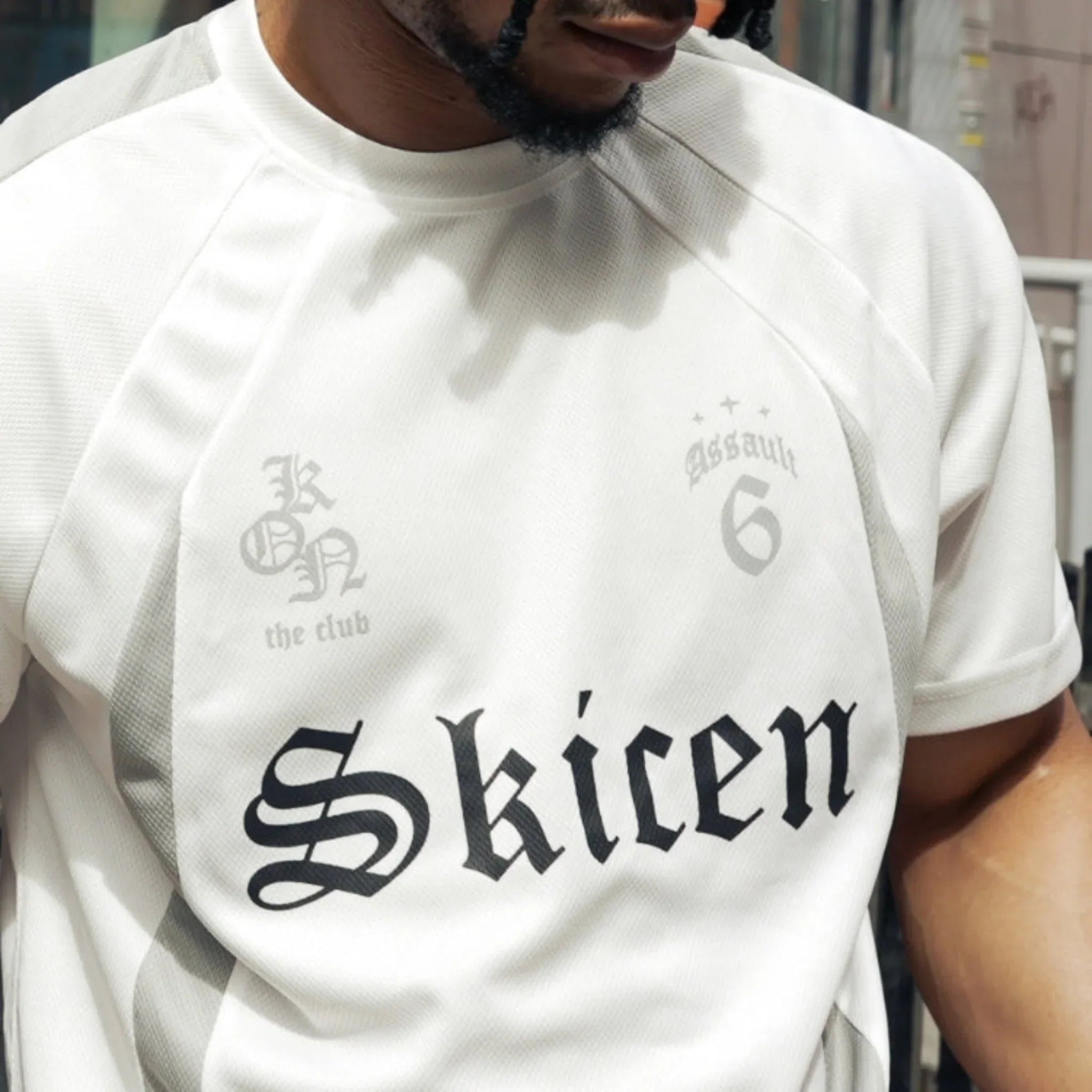 LUCENTE – TEE